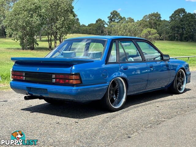 1985 HOLDEN COMMODORE Blue Meanie VK Sedan