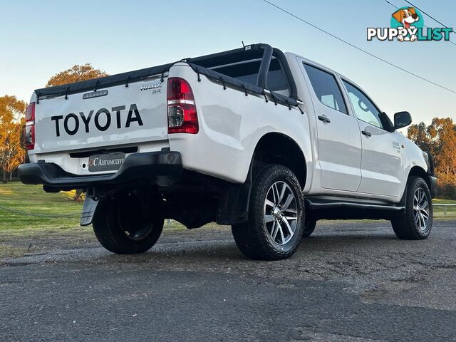 2014 TOYOTA HILUX SR (4x4) KUN26R MY14 DUAL CAB P/UP