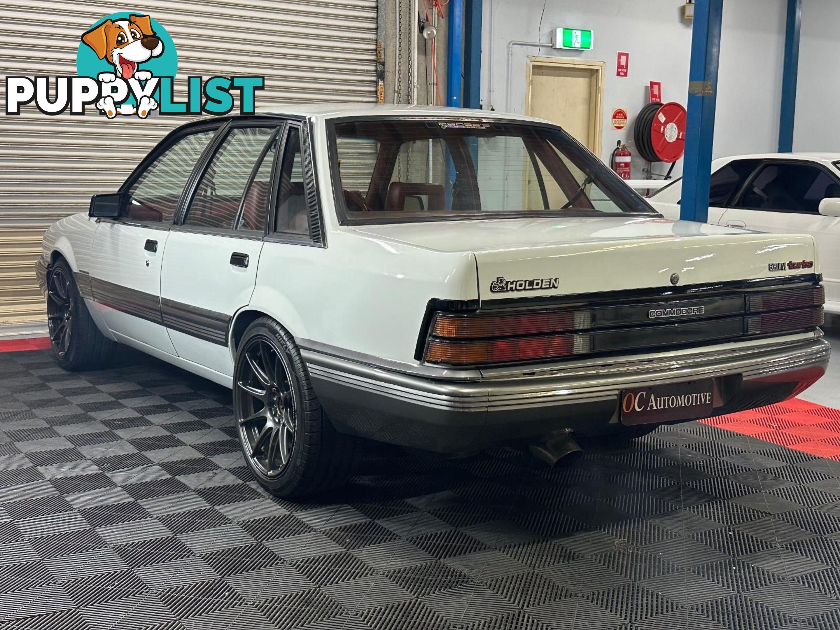 1986 HOLDEN COMMODORE SL VL 4D SEDAN