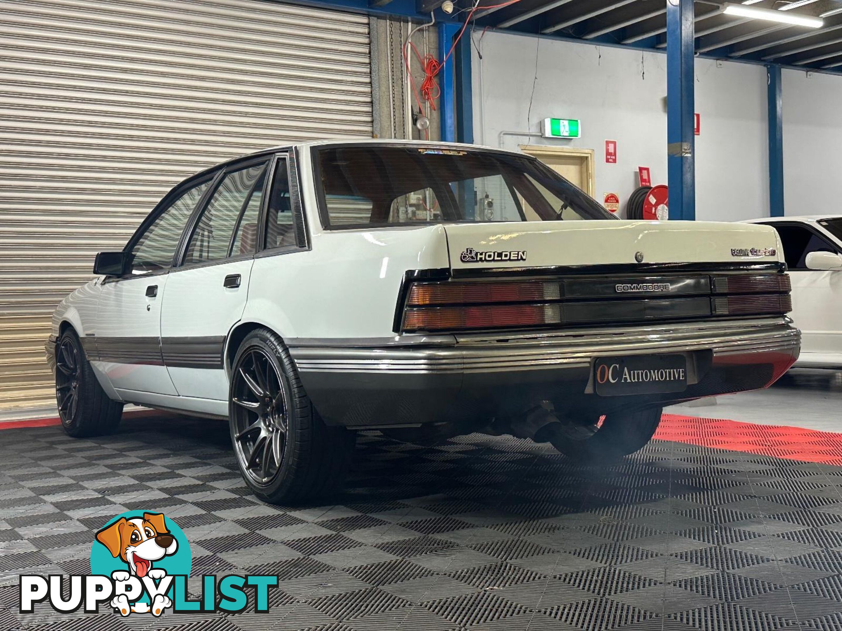 1986 HOLDEN COMMODORE SL VL 4D SEDAN