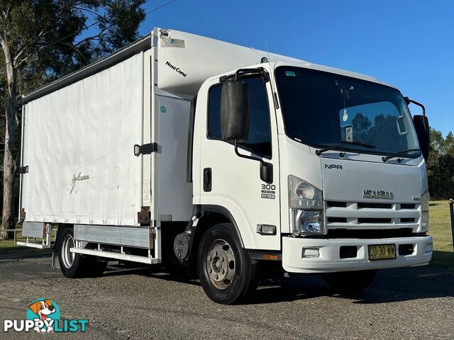 2013 ISUZU NPR 300 MEDIUM NH C/CHAS