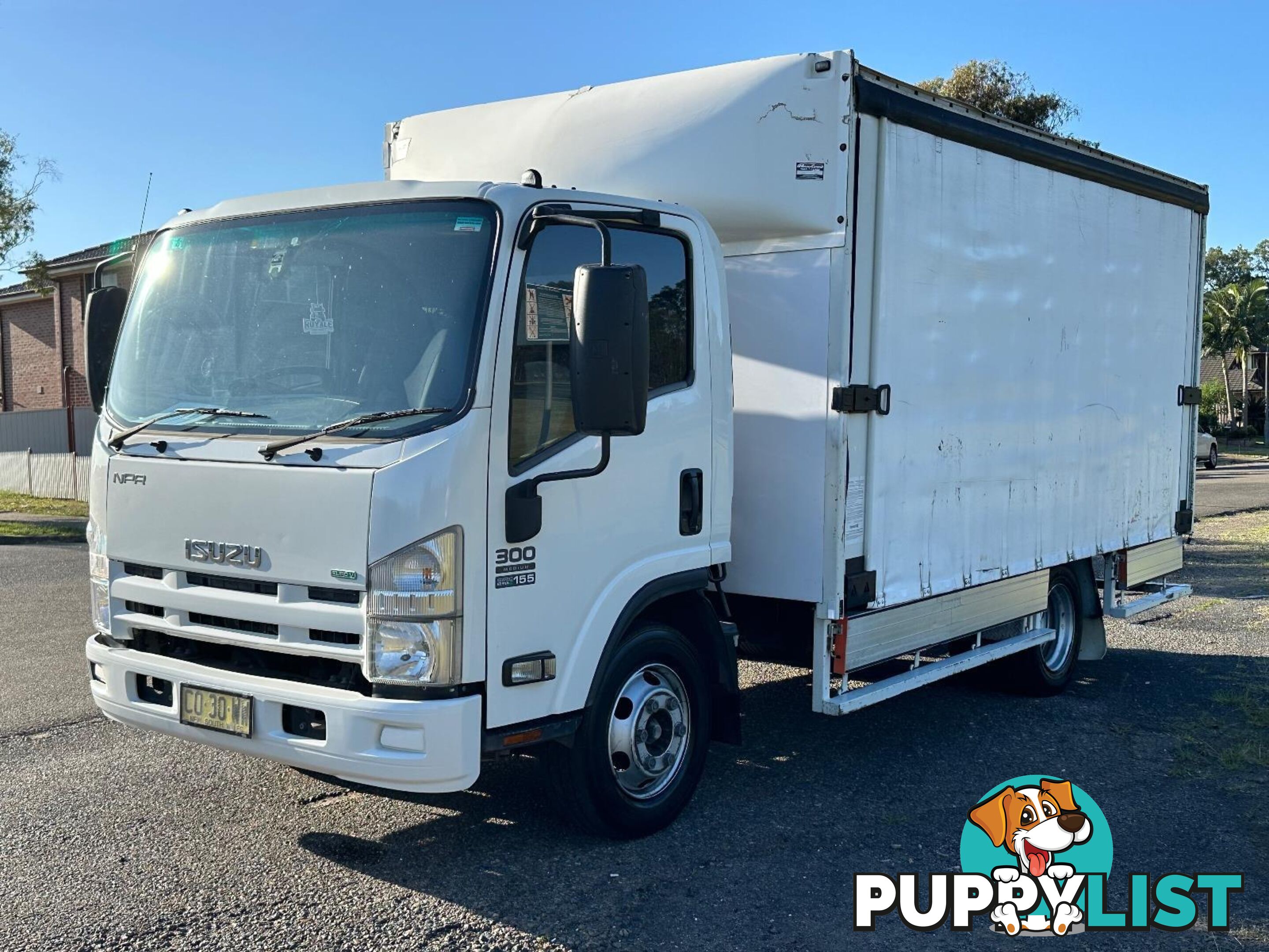 2013 ISUZU NPR 300 MEDIUM NH C/CHAS