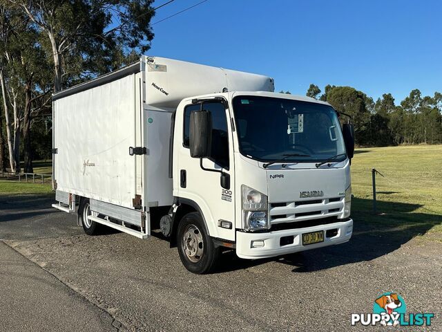 2013 ISUZU NPR 300 MEDIUM NH C/CHAS