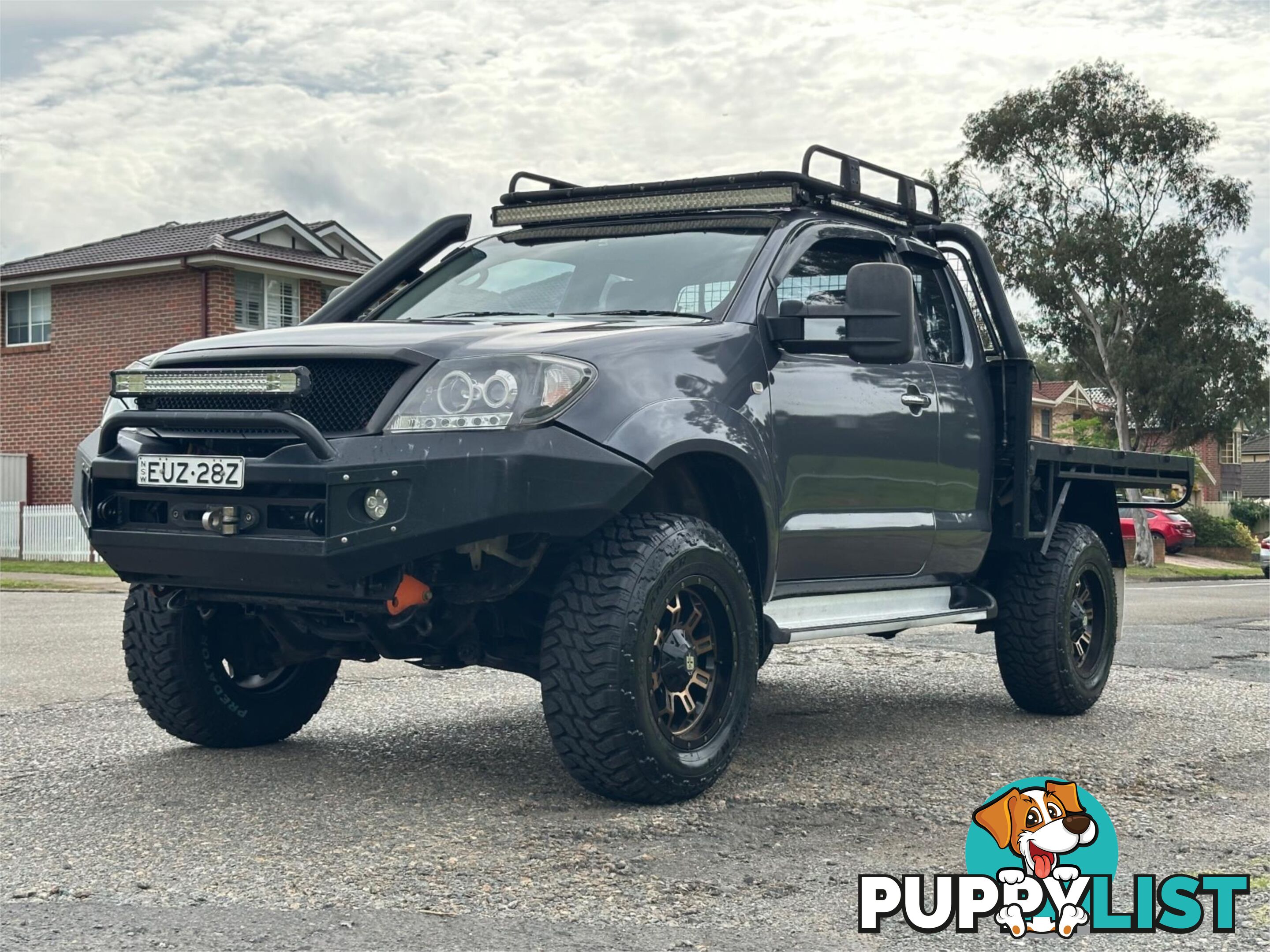 2010 TOYOTA HILUX SR (4x4) GGN25R 09 UPGRADE C/CHAS