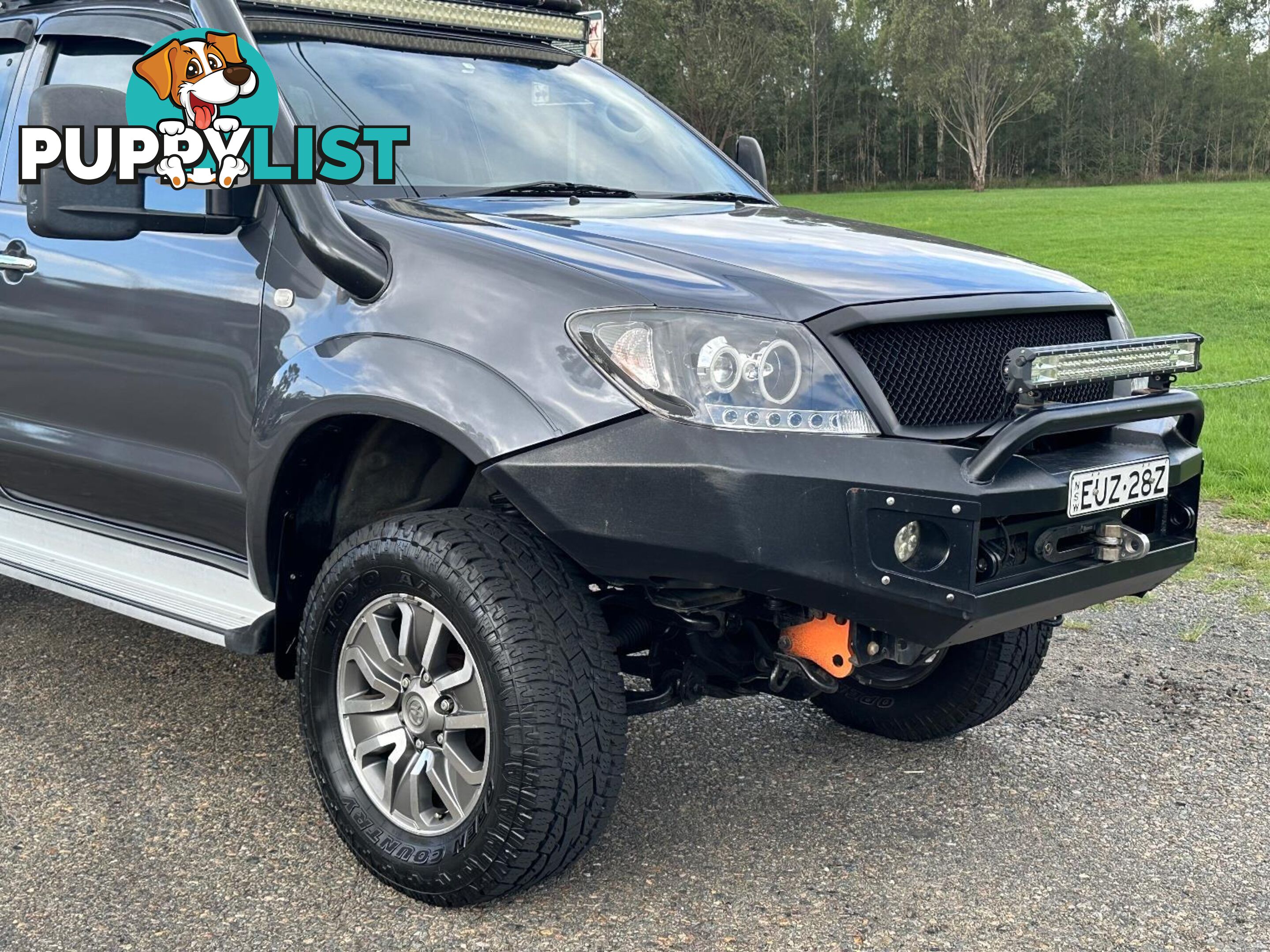 2010 TOYOTA HILUX SR (4x4) GGN25R 09 UPGRADE C/CHAS