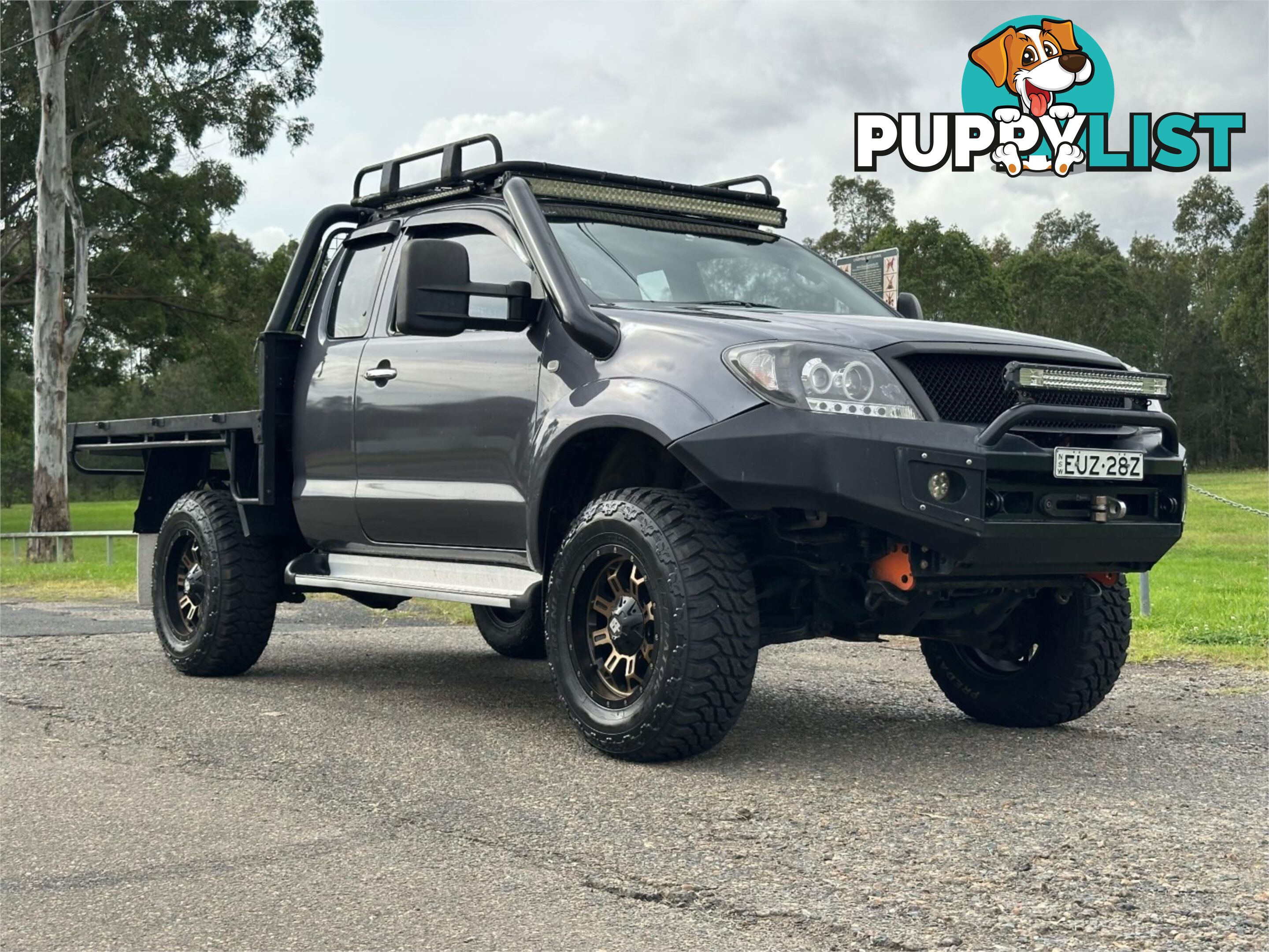 2010 TOYOTA HILUX SR (4x4) GGN25R 09 UPGRADE C/CHAS