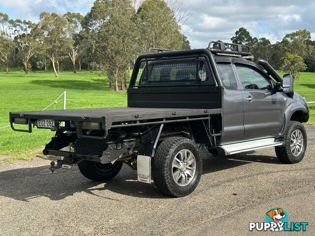 2010 TOYOTA HILUX SR (4x4) GGN25R 09 UPGRADE C/CHAS