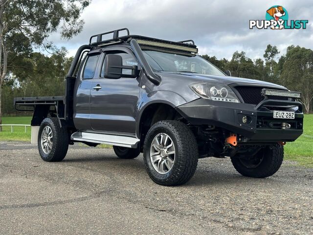 2010 TOYOTA HILUX SR (4x4) GGN25R 09 UPGRADE C/CHAS