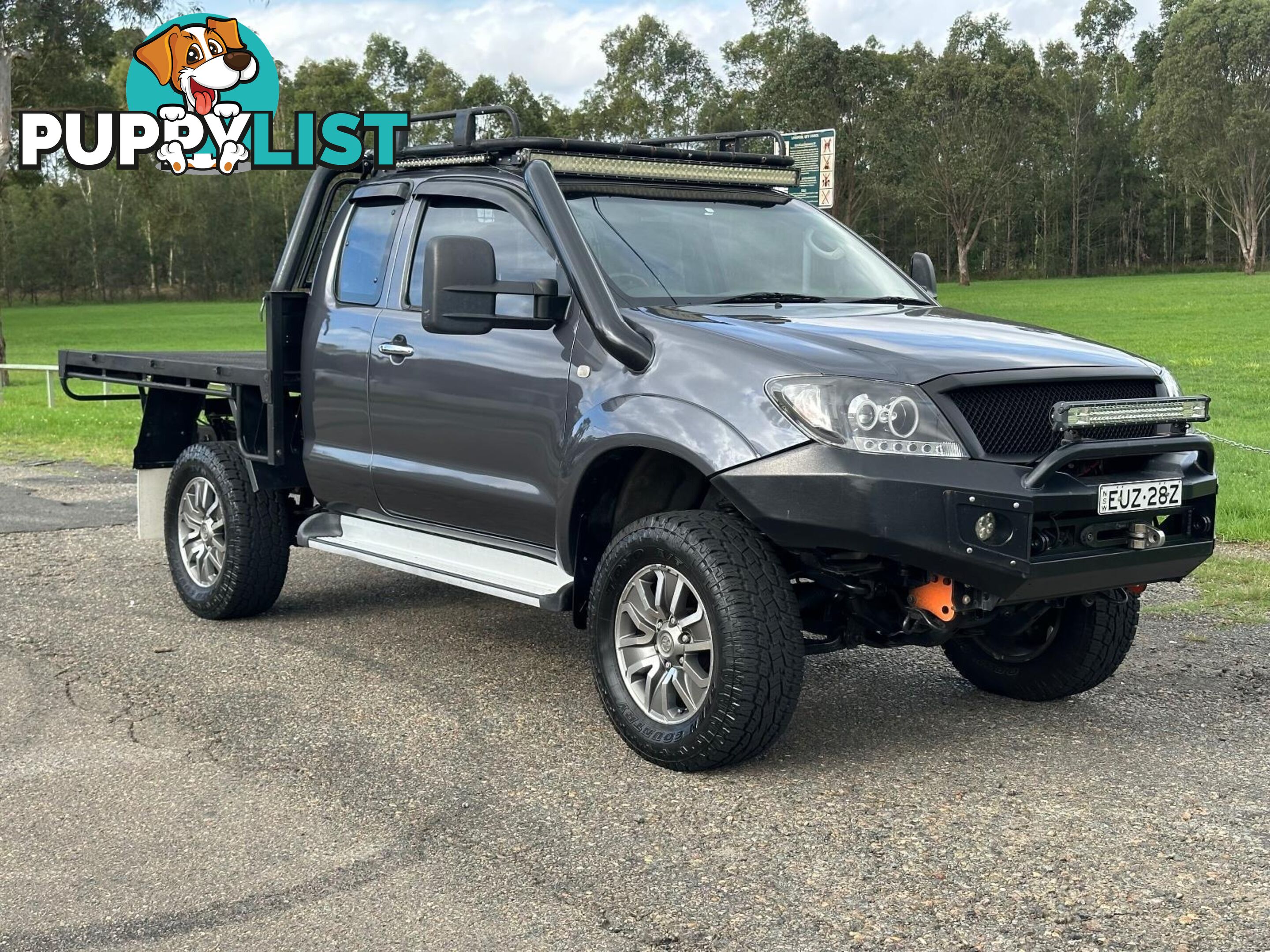 2010 TOYOTA HILUX SR (4x4) GGN25R 09 UPGRADE C/CHAS