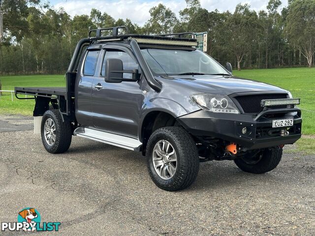 2010 TOYOTA HILUX SR (4x4) GGN25R 09 UPGRADE C/CHAS