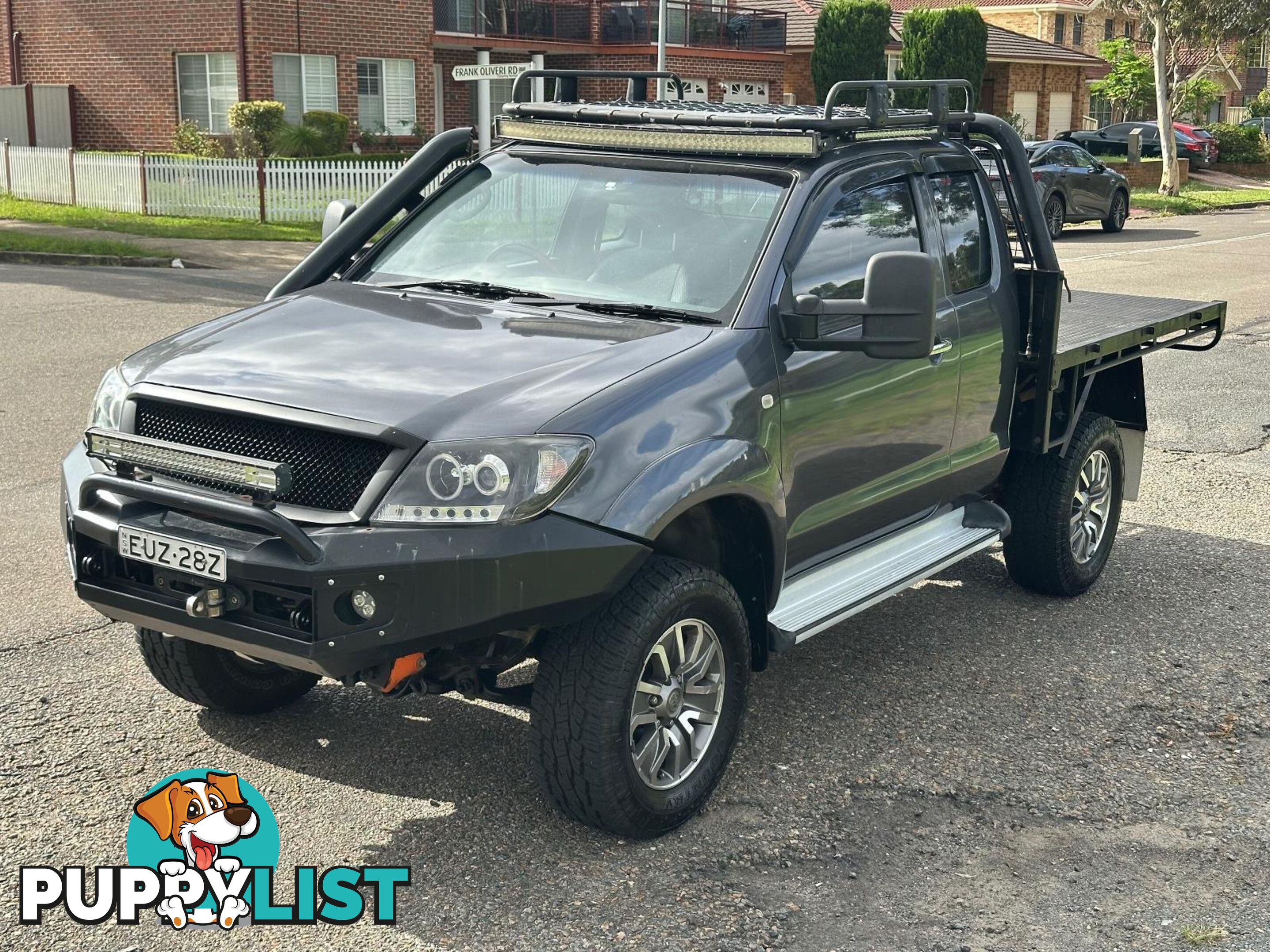 2010 TOYOTA HILUX SR (4x4) GGN25R 09 UPGRADE C/CHAS