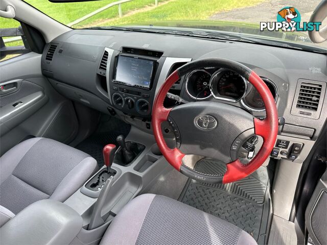 2010 TOYOTA HILUX SR (4x4) GGN25R 09 UPGRADE C/CHAS