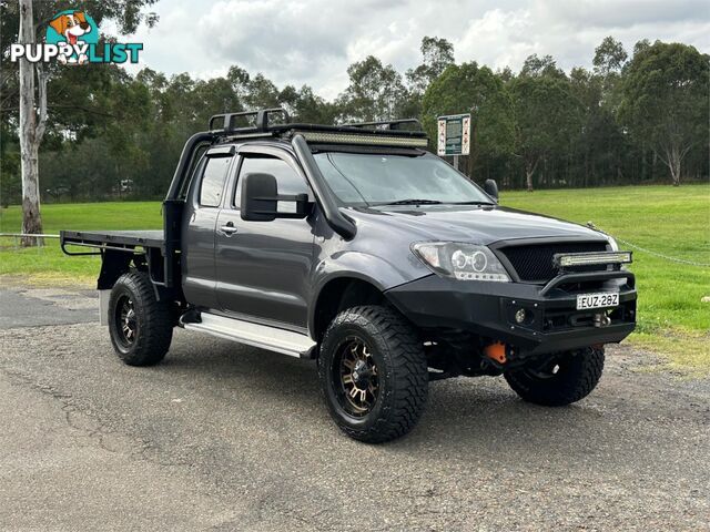 2010 TOYOTA HILUX SR (4x4) GGN25R 09 UPGRADE C/CHAS