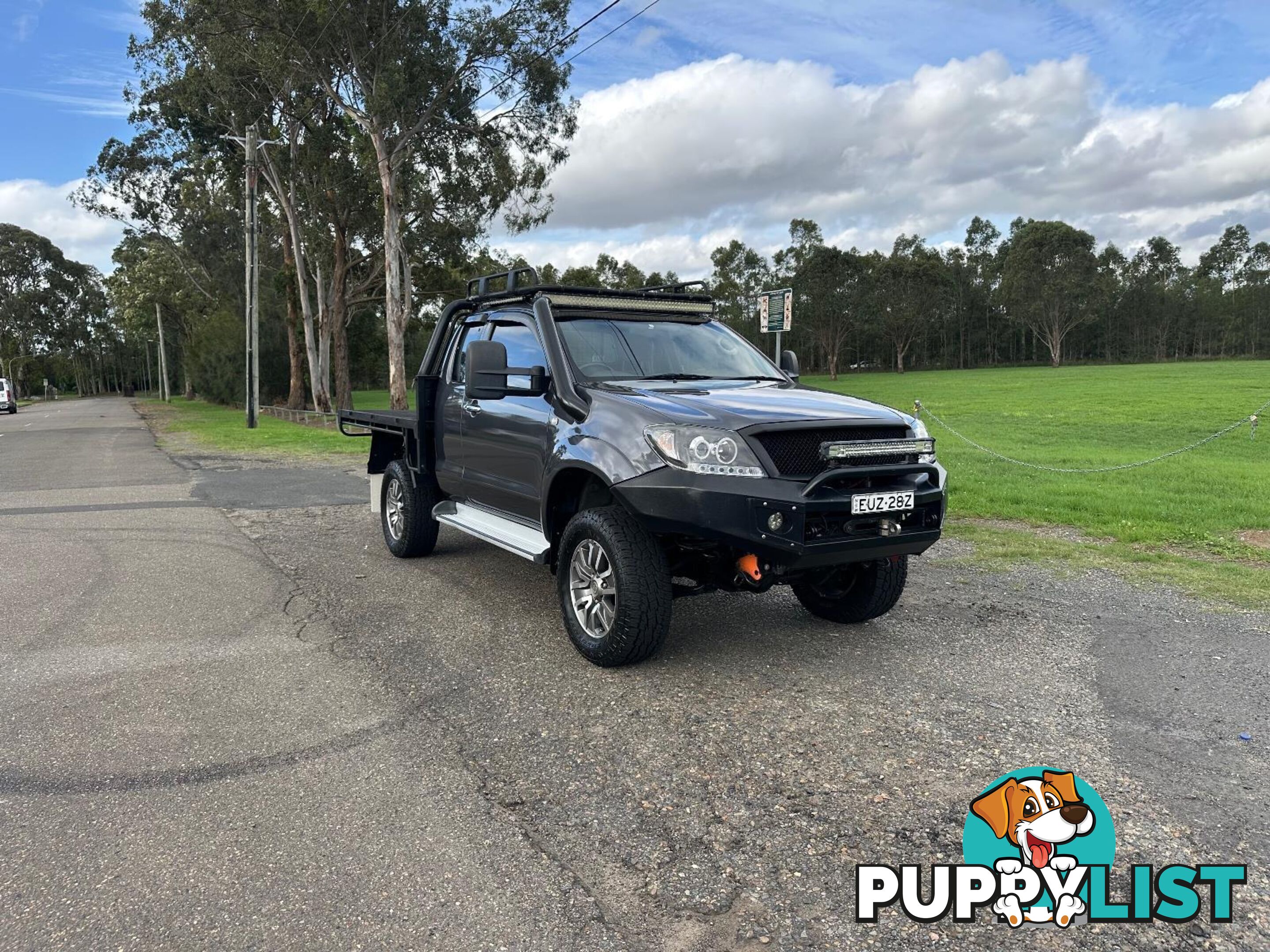 2010 TOYOTA HILUX SR (4x4) GGN25R 09 UPGRADE C/CHAS