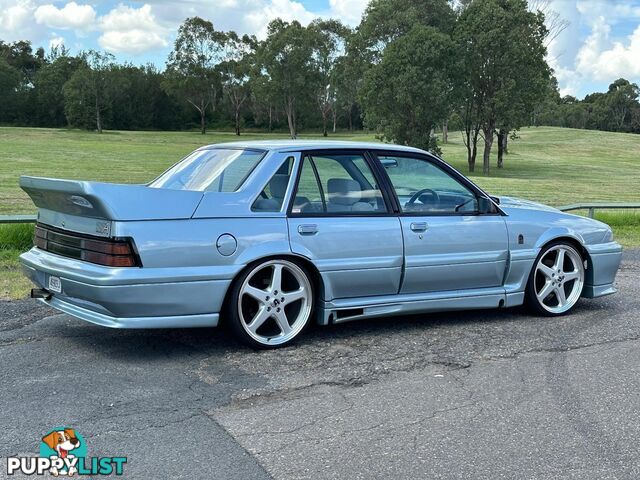 1987 HOLDEN COMMODORE EXECUTIVE VL 4D SEDAN