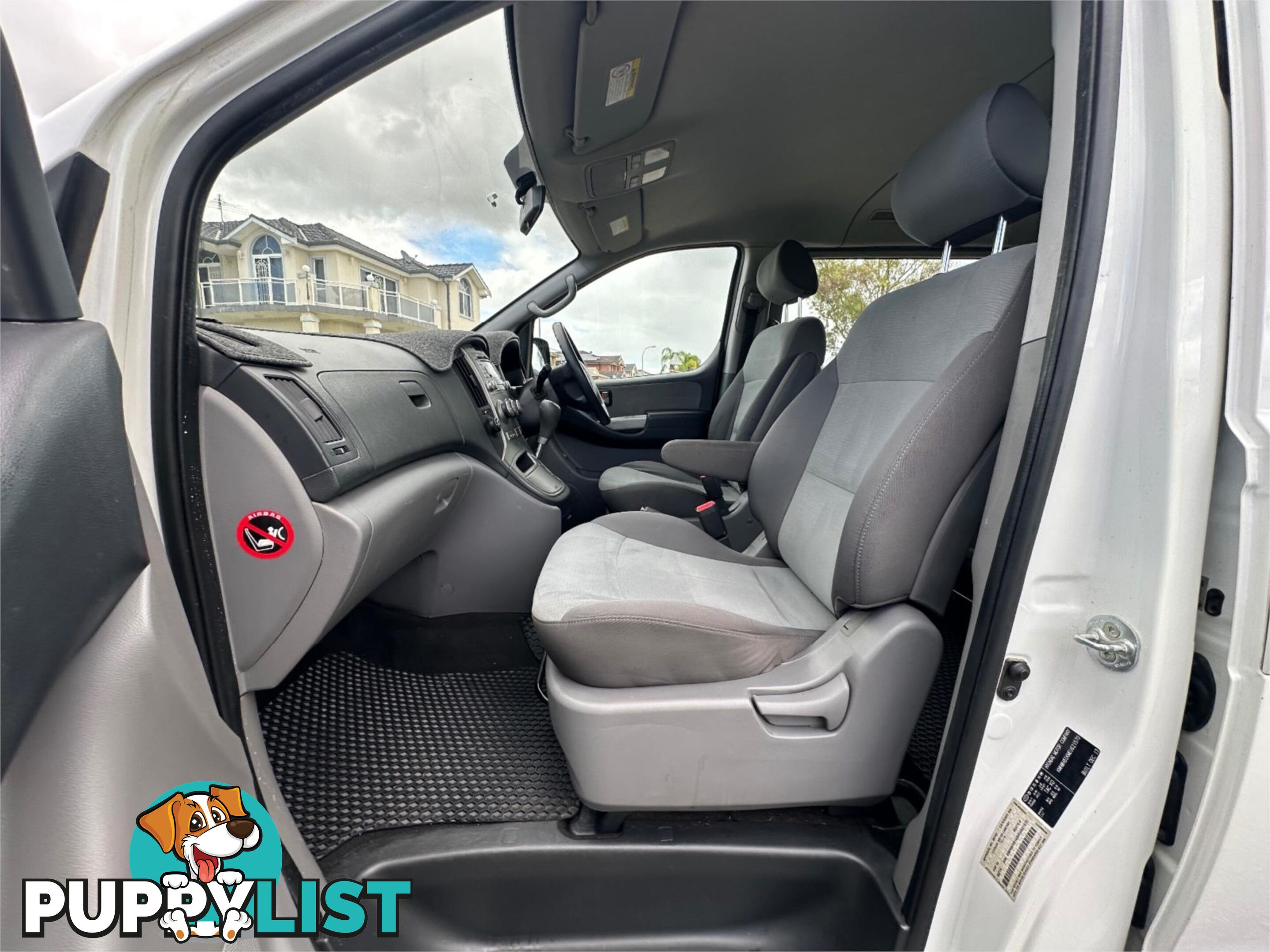 2014 HYUNDAI iMAX  TQ MY13 4D WAGON