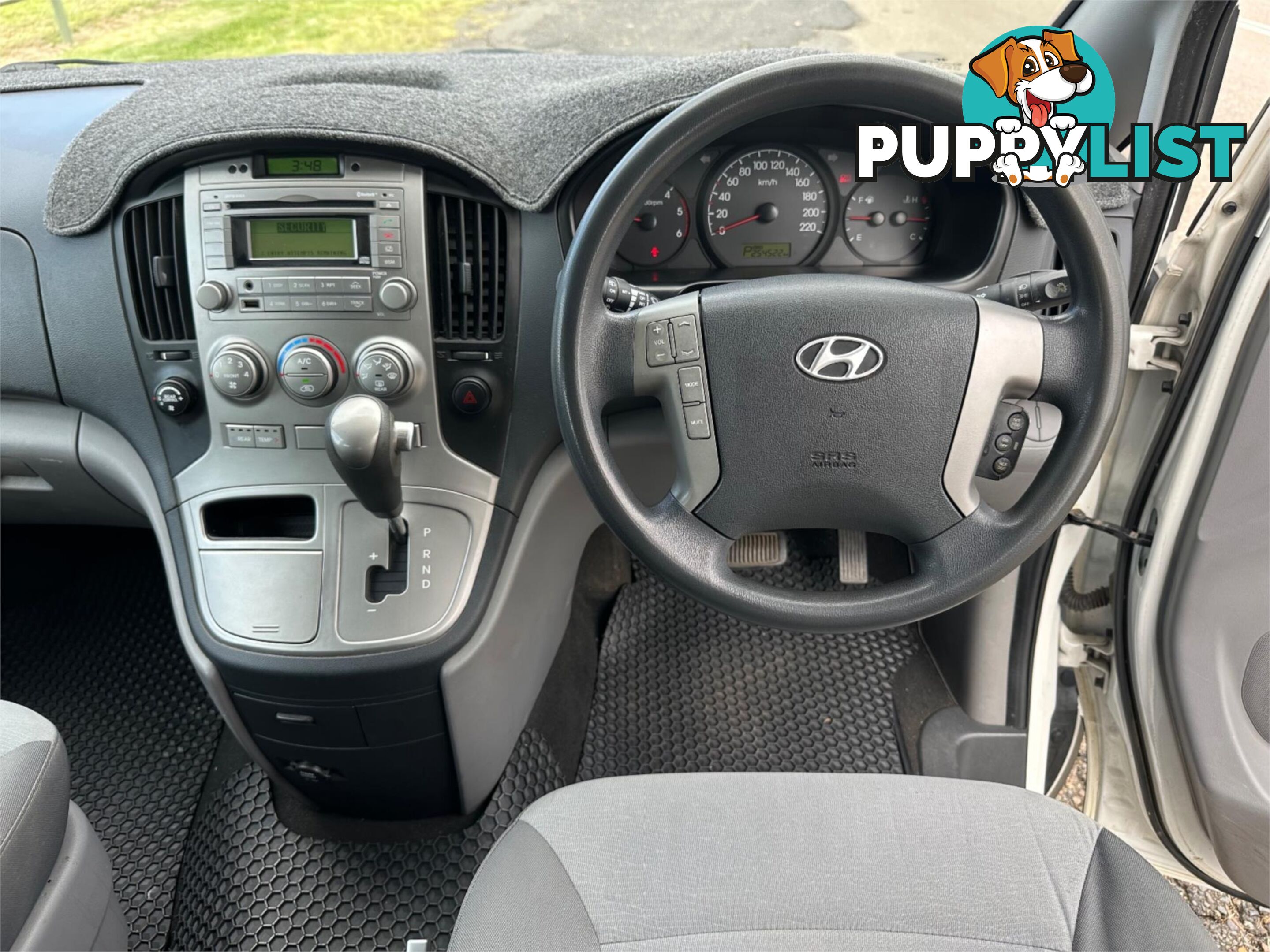 2014 HYUNDAI iMAX  TQ MY13 4D WAGON