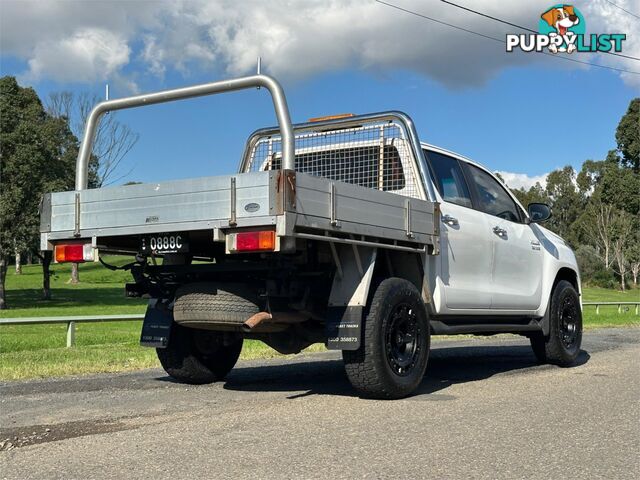 2015 TOYOTA HILUX SR (4x4) GUN126R DUAL C/CHAS