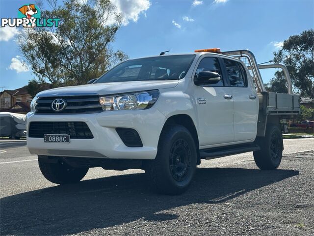 2015 TOYOTA HILUX SR (4x4) GUN126R DUAL C/CHAS