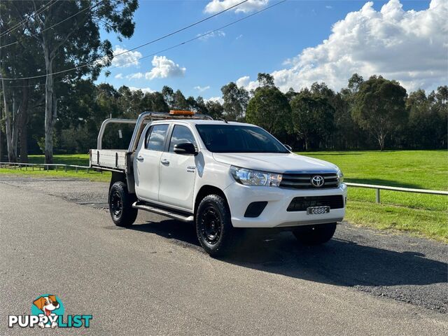 2015 TOYOTA HILUX SR (4x4) GUN126R DUAL C/CHAS