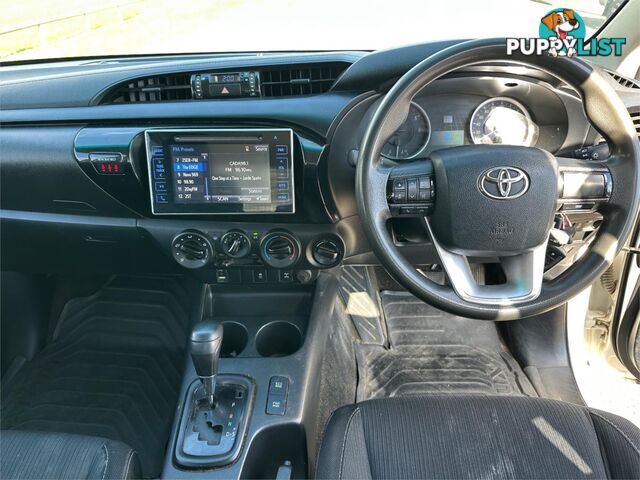 2015 TOYOTA HILUX SR (4x4) GUN126R DUAL C/CHAS