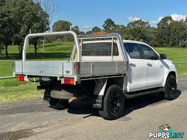 2015 TOYOTA HILUX SR (4x4) GUN126R DUAL C/CHAS