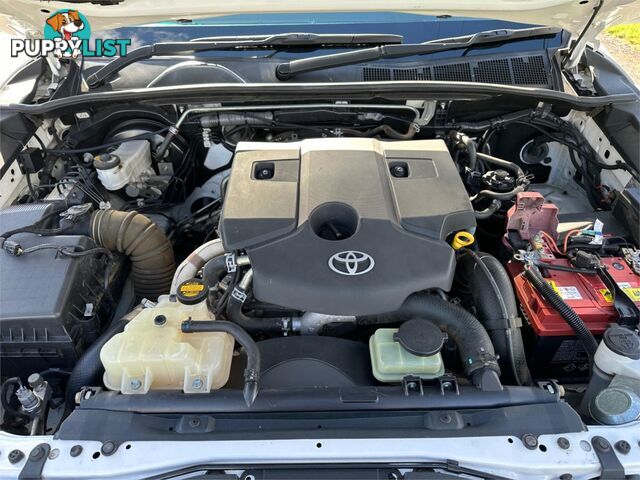 2015 TOYOTA HILUX SR (4x4) GUN126R DUAL C/CHAS