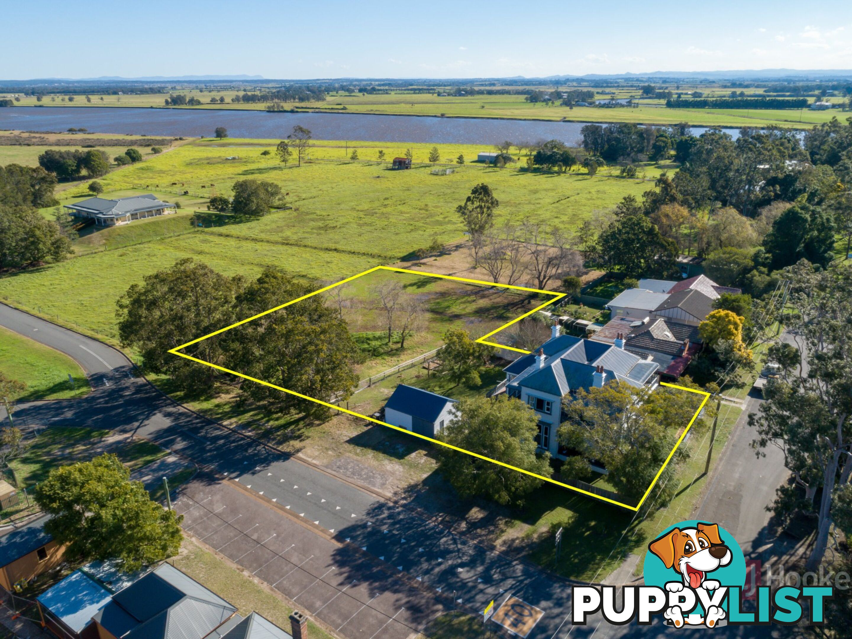 12 Swan Street RAYMOND TERRACE NSW 2324