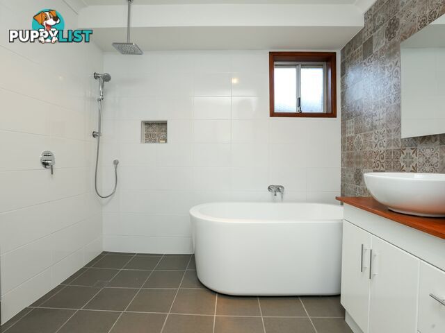 12 Holt Place RAYMOND TERRACE NSW 2324