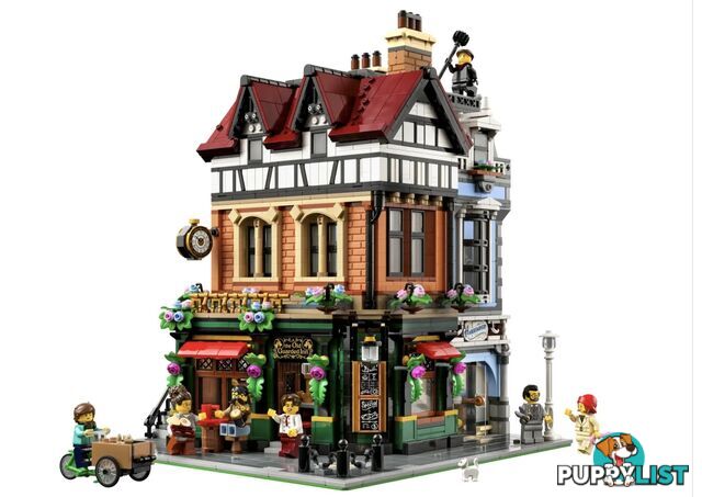 Lego Tudor corner