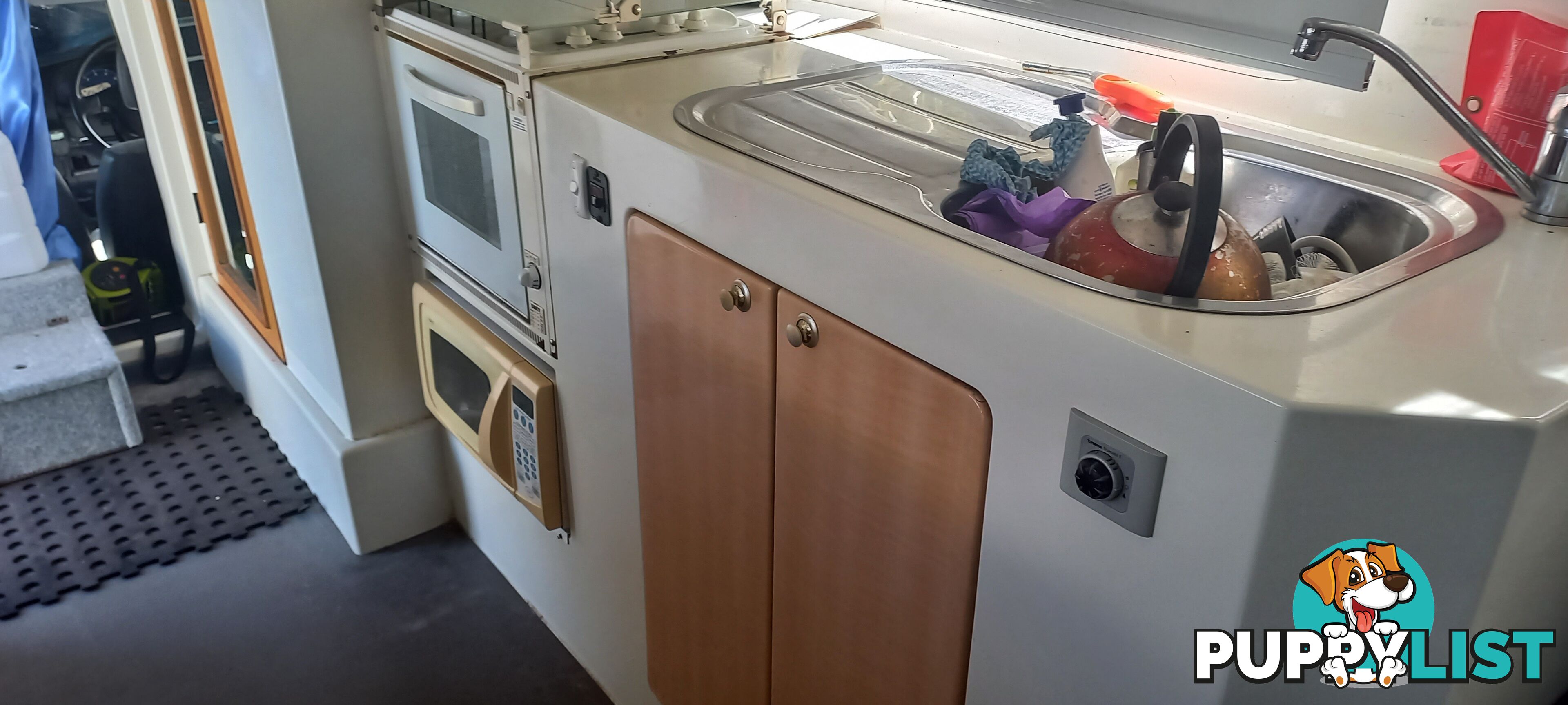 Matilda Crystal III 2002 Motorhome Toyota motor n cabin