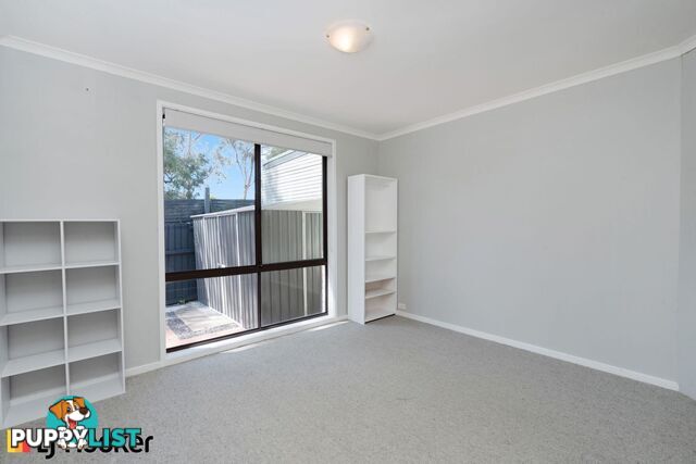 11 Brownlow Place HOLT ACT 2615