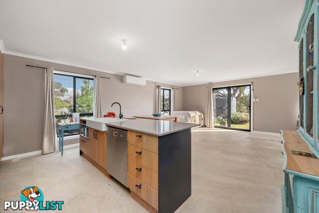 48 Queen Street BINALONG NSW 2584