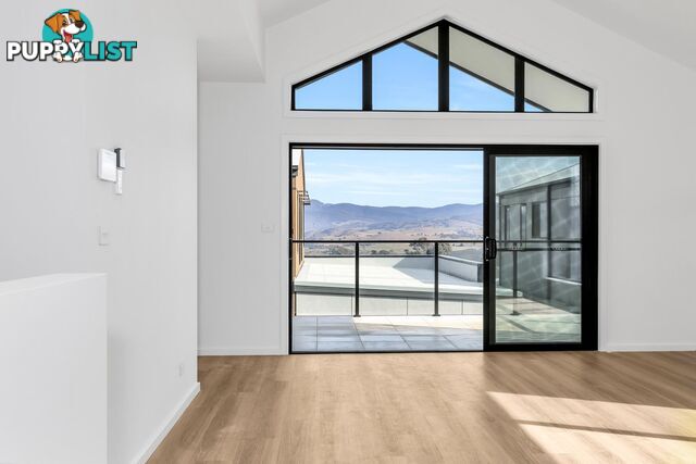 25 Wyn Gilmour Court STRATHNAIRN ACT 2615