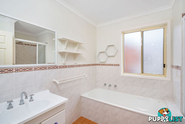 86 Britten Jones Drive HOLT ACT 2615