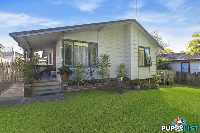 8 Pemworth Close WYOMING NSW 2250