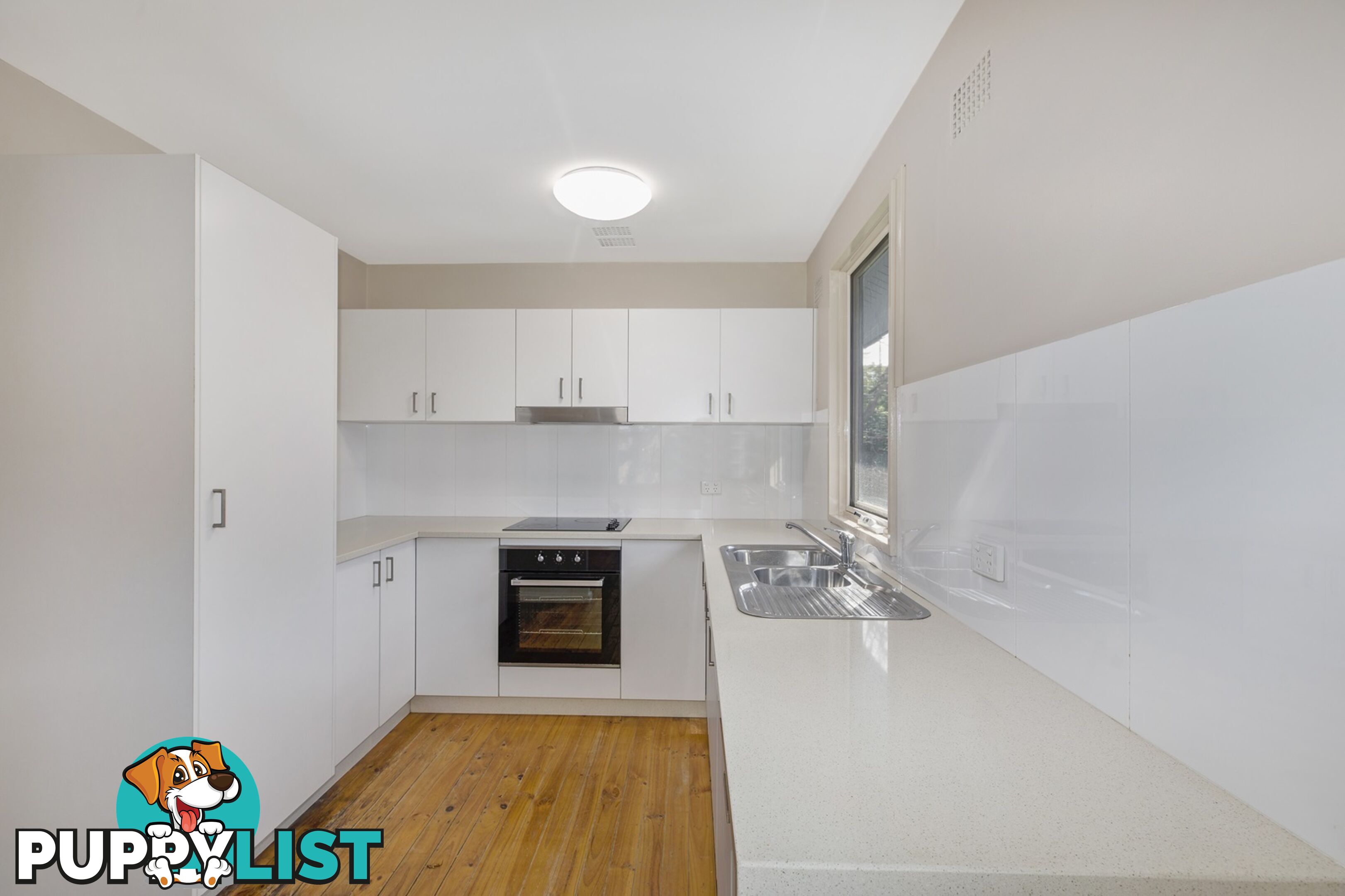 8 Pemworth Close WYOMING NSW 2250