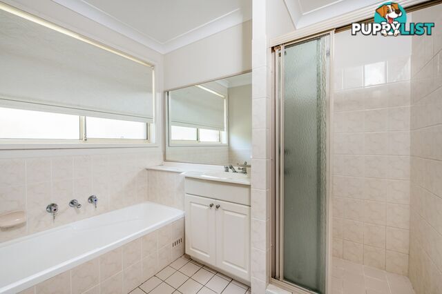 10 Epsom Place BATEAU BAY NSW 2261