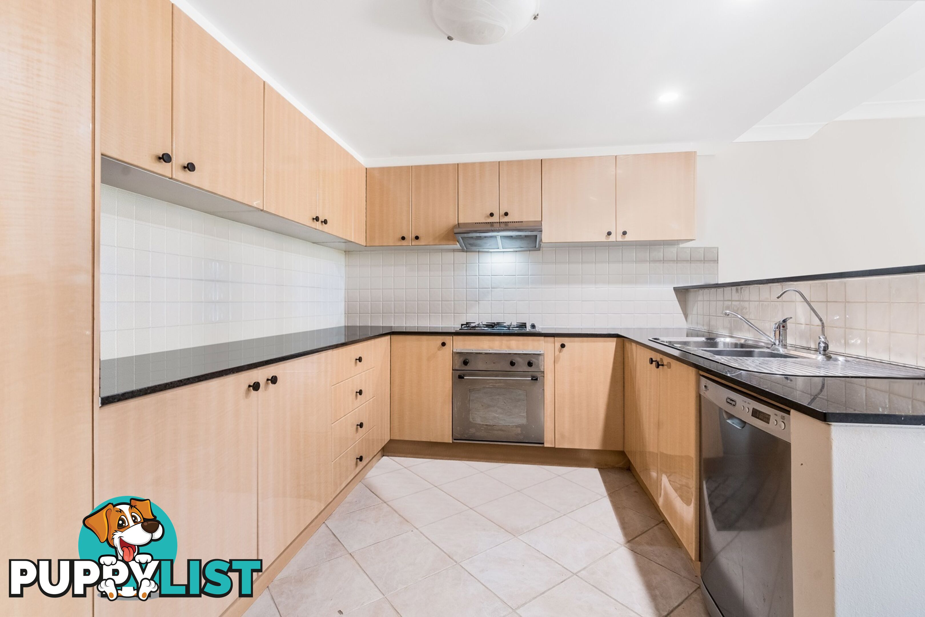 2/92 John Whiteway Drive GOSFORD NSW 2250