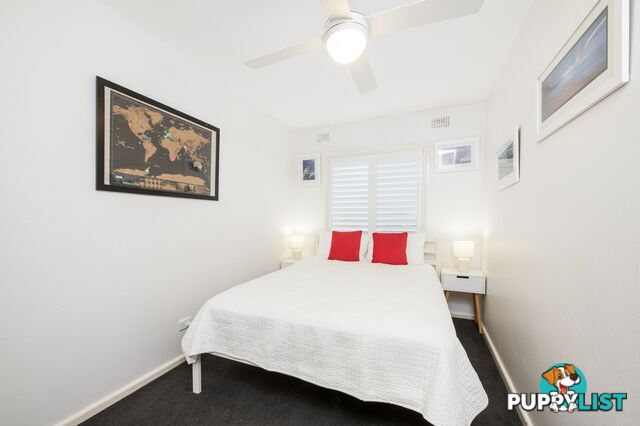 2/23 Masons Parade POINT FREDERICK NSW 2250
