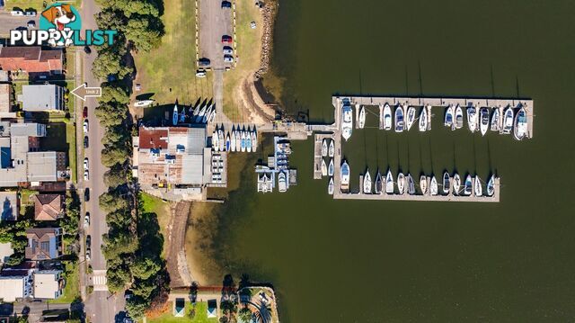 2/23 Masons Parade POINT FREDERICK NSW 2250