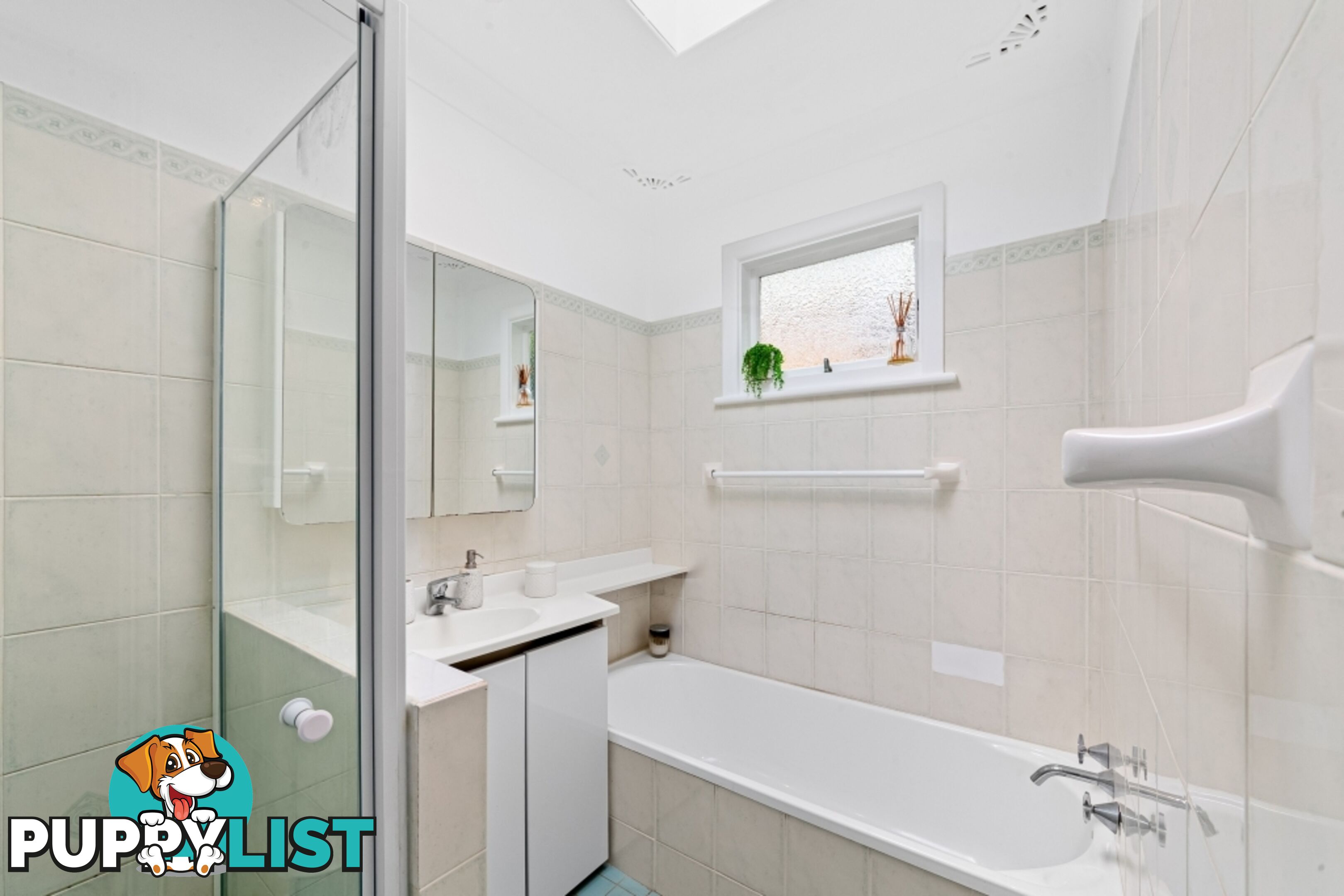 35 White Street EAST GOSFORD NSW 2250