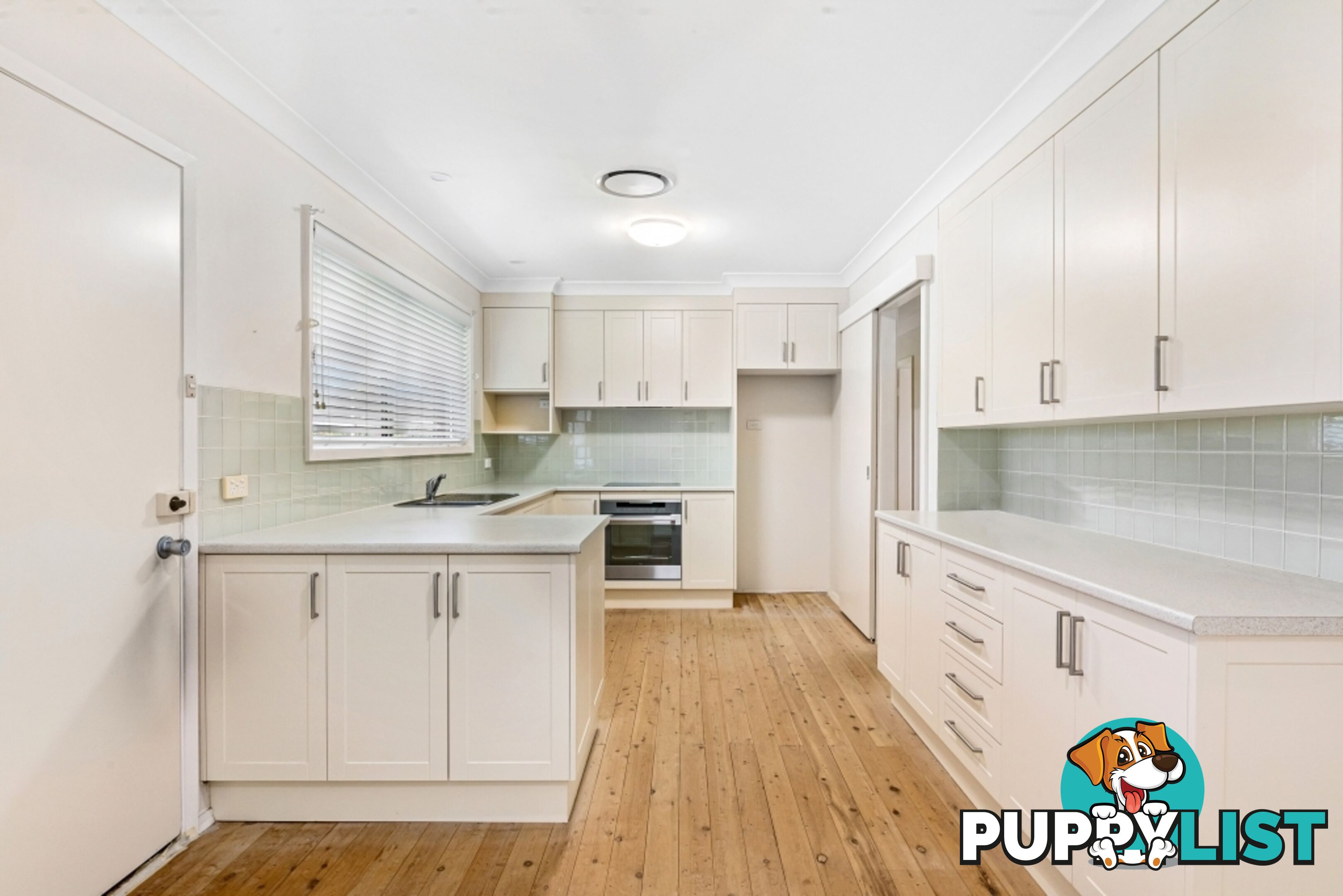 39 Sunshine Drive POINT CLARE NSW 2250