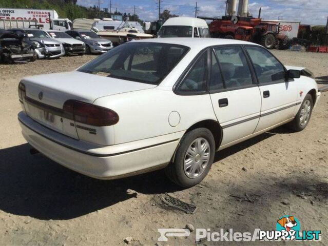 10/96, Holden, Commodore, Sedan