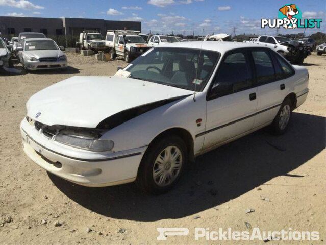 10/96, Holden, Commodore, Sedan