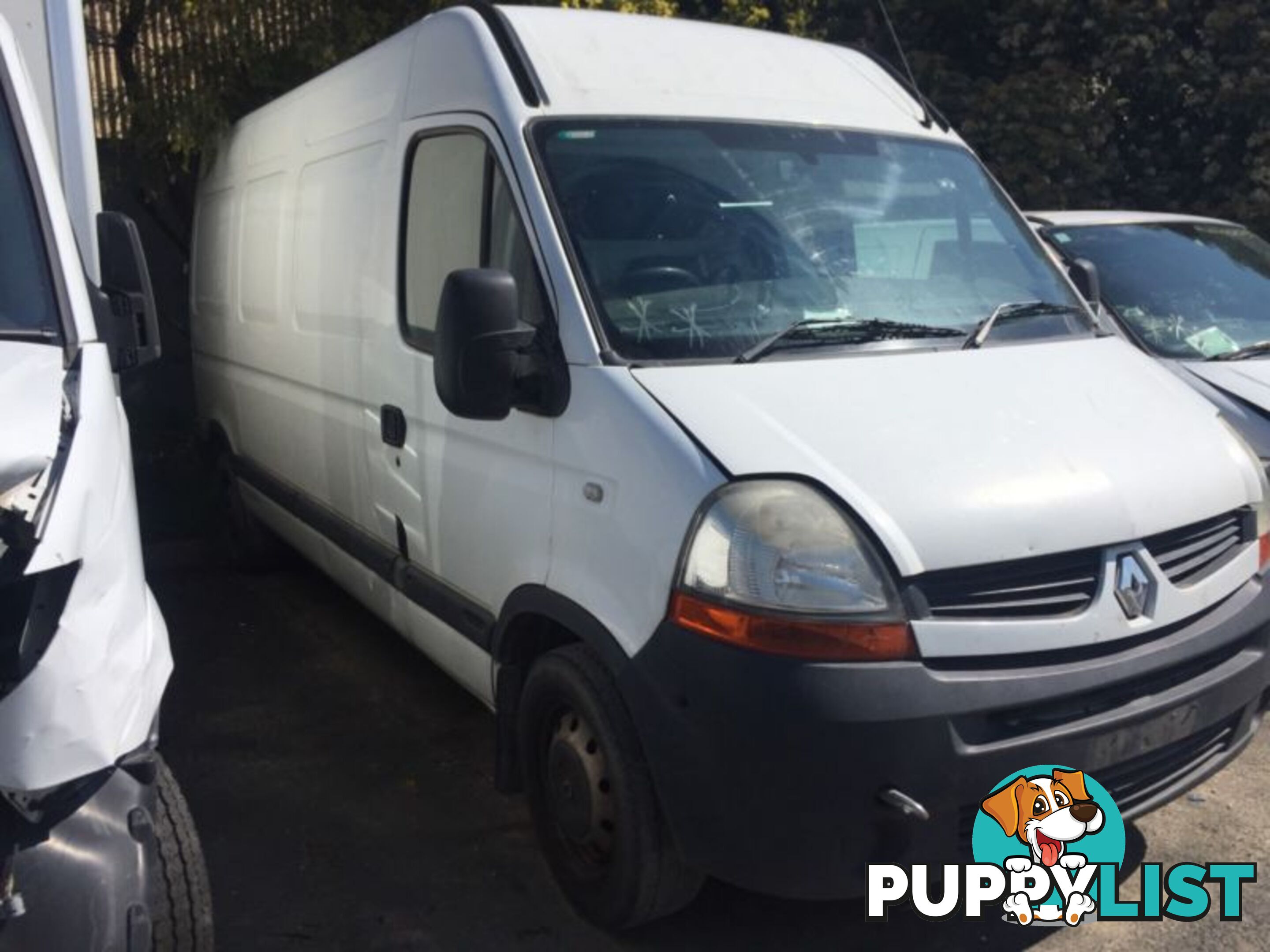 2009 Renault Master X70 van - now wrecking