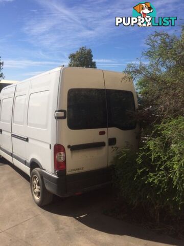 2008 Renault master wrecking now