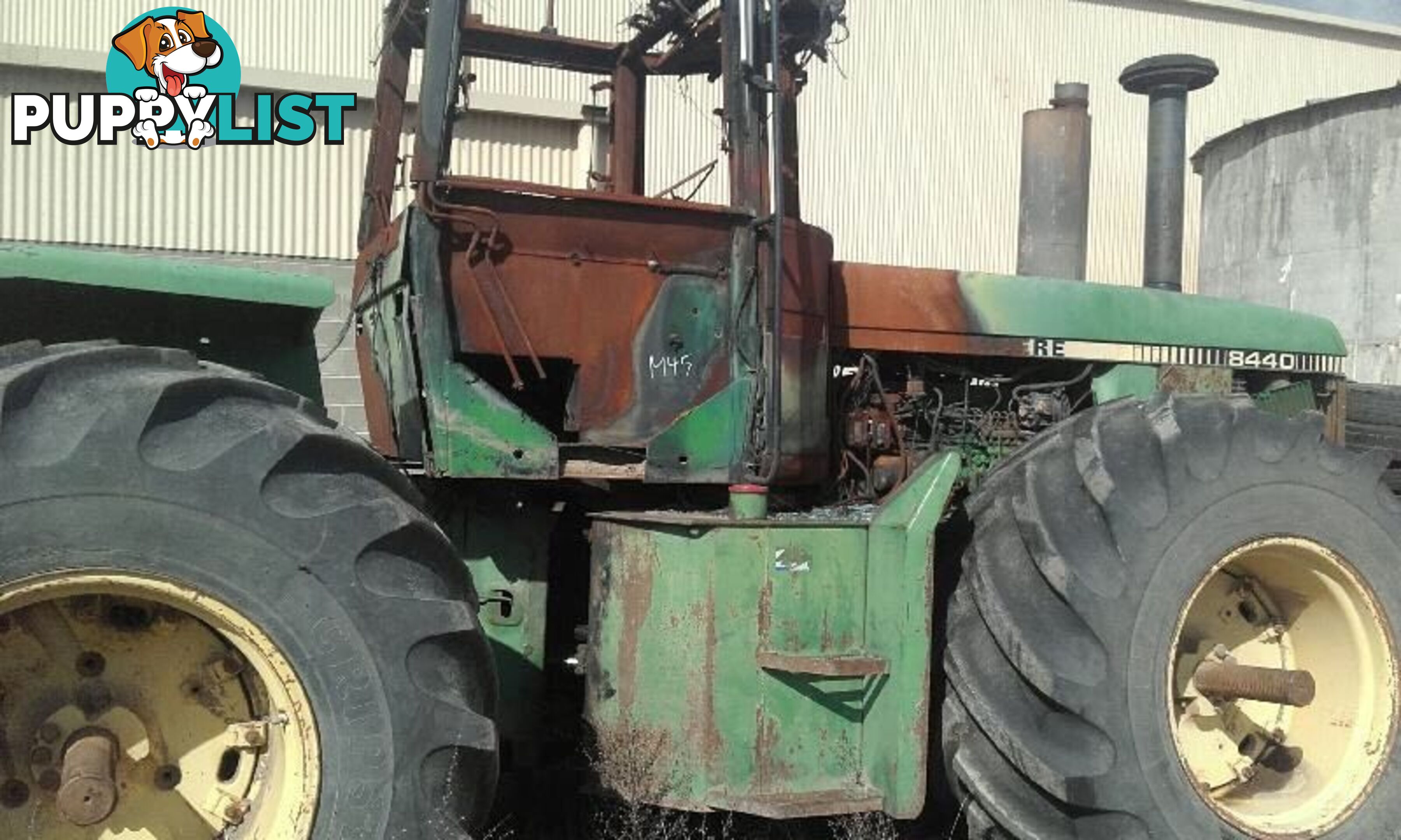 John Deere 8440 tractor now wrecking