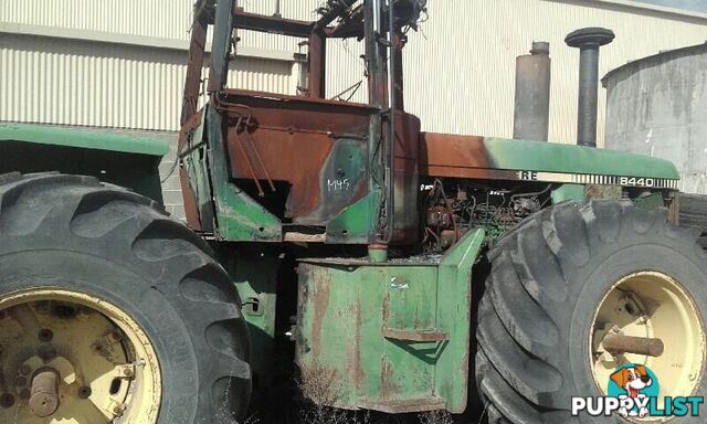 John Deere 8440 tractor now wrecking