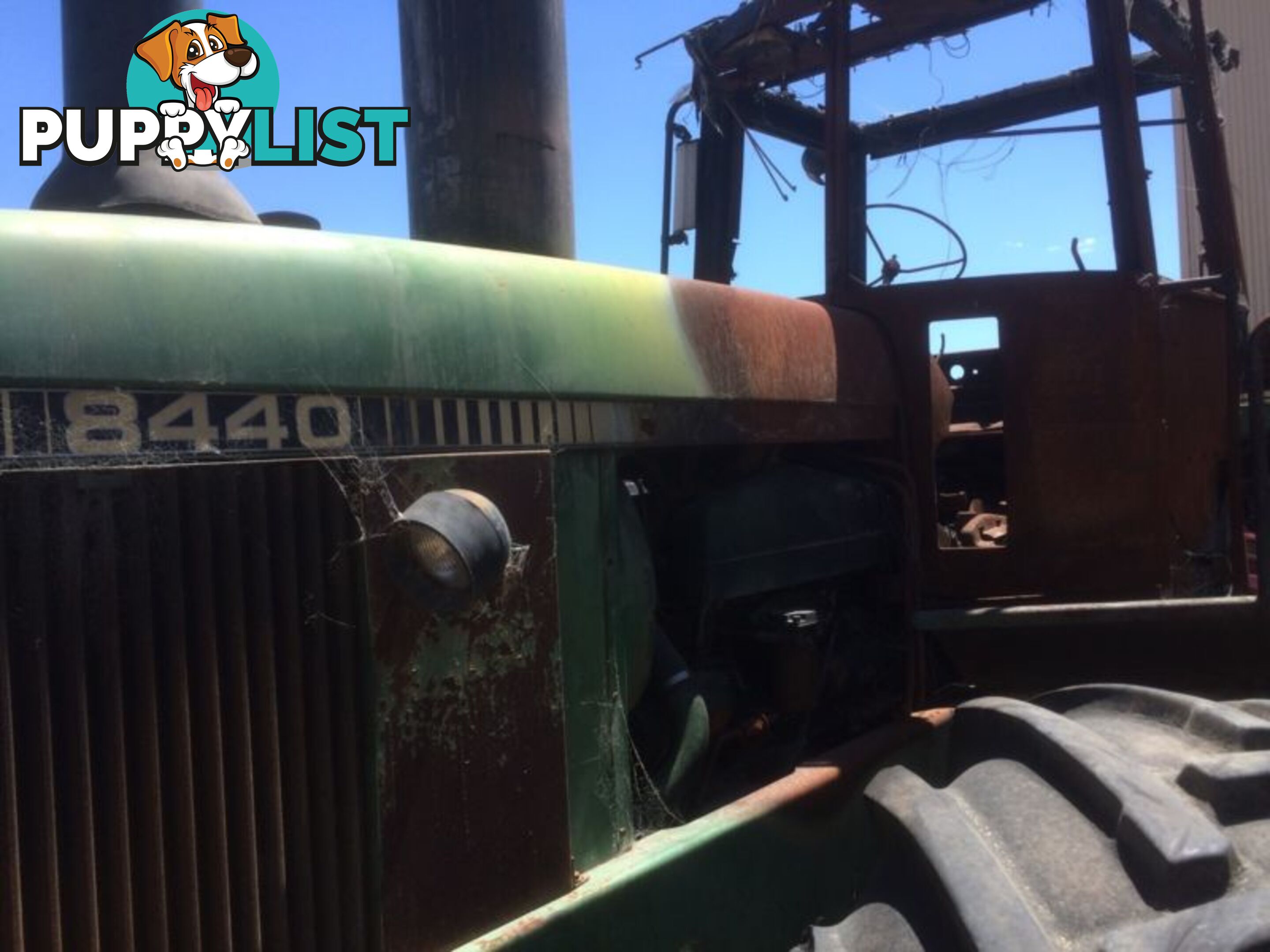 John Deere 8440 tractor now wrecking